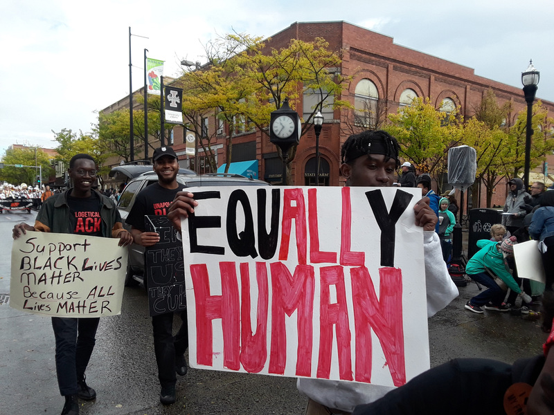 item thumbnail for Homecoming 2017 [3]