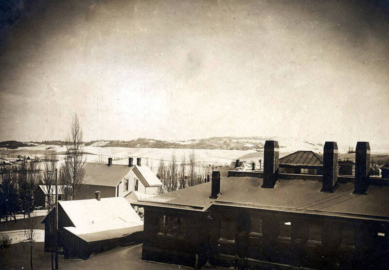 Panoramic view looking southeast from Morrill Hall of Moscow, Idaho.