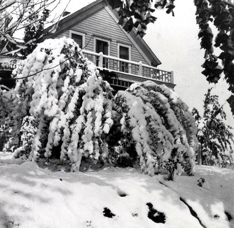 First large home built on University Hill, later Lindley Hall constructed on site