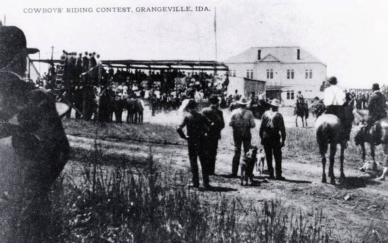 Cowboys' riding contest. Border Days?. Grangeville, Idaho.