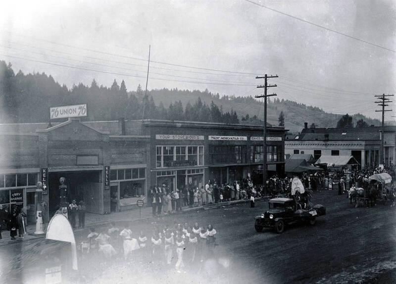 Floats in parade