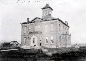 Taken soon after courthouse built