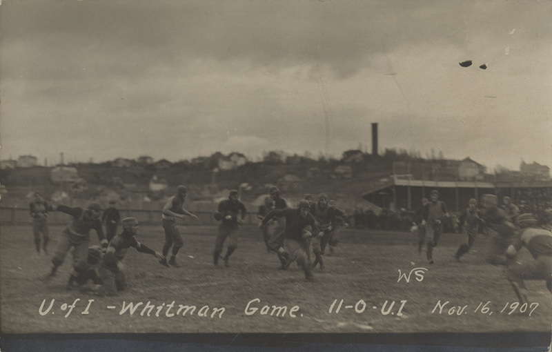 Postcard of a football game between the University of Idaho and Whitman in 1907.