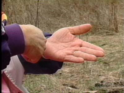 Bingo-SiJohn-Hands-40.jpg