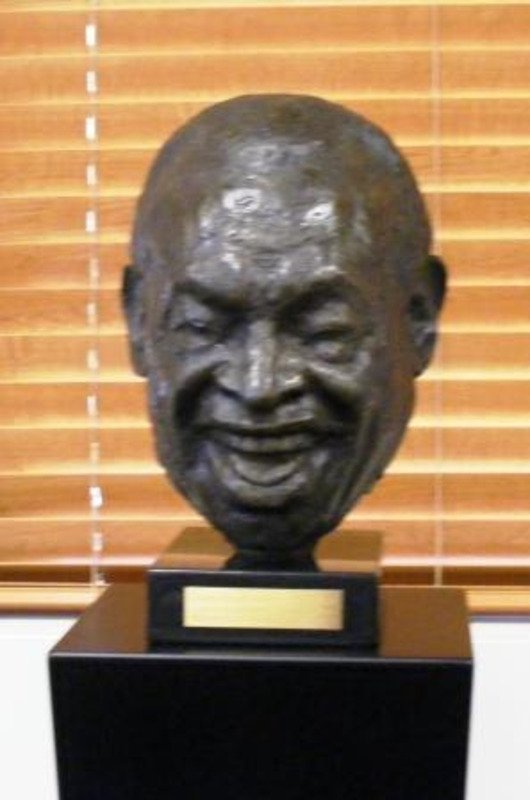 item thumbnail for Lionel Hampton Bust by George Carlson