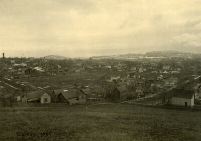 1907 view of Moscow, Idaho residences looking southeast