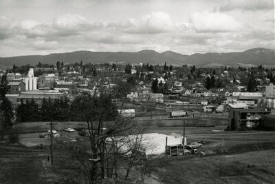 View of Moscow, Idaho looking northeast from Taylor Avenue