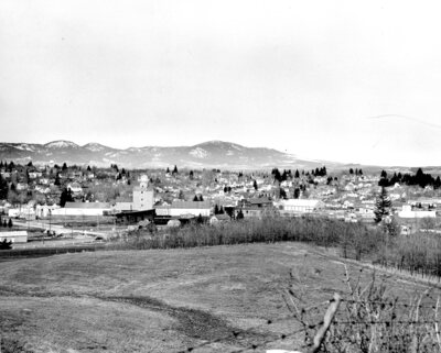Looking across Moscow, Idaho with a view of Moscow Mountain.