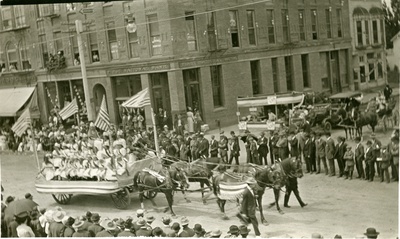 Floats on 4th of July Postcard