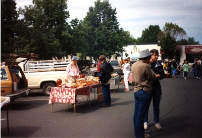 Honey Vendors at Farmer's Market