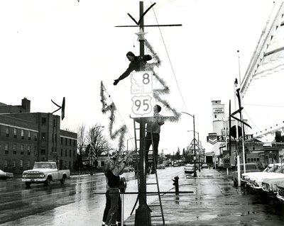 Holiday Decorations on Jackson Street