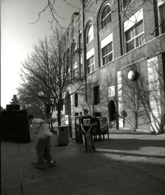 Friendship Square and Garden Lounge