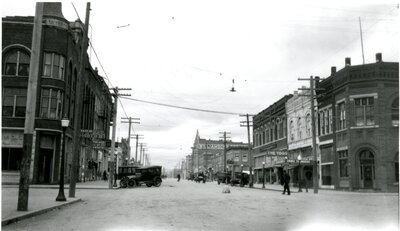 Moscow Hotel on Main Street and 4th