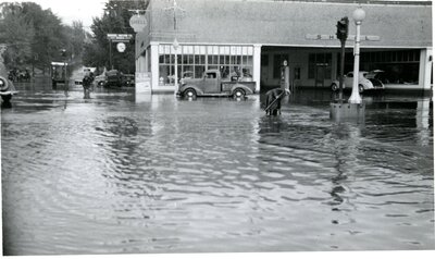 Postcard of Flooded Shell Station