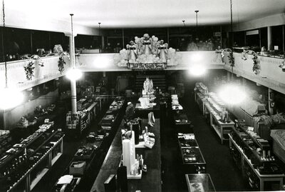 Davids' store interior decorated for Christmas