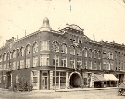 Exterior of Hotel Moscow on Main and 4th Streets