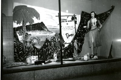 Davids' Store women's window