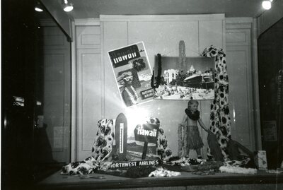 Davids' Store center window