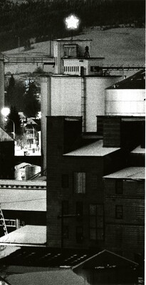 Latah County Grain Growers Elevator with star