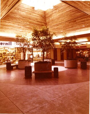 Moscow Mall interior