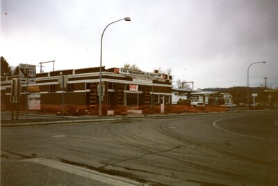 The Windshield Doctor building