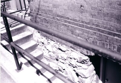 Alley between Second and Third Streets