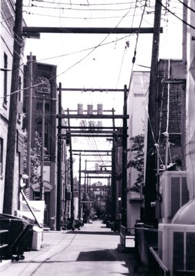 Alley between First and Third Streets