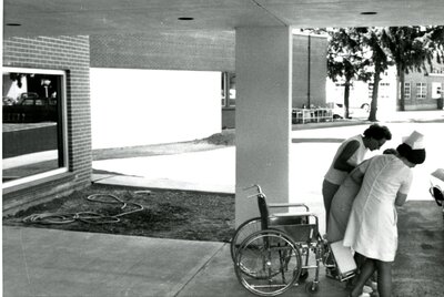 Gritman Hospital, east entrance