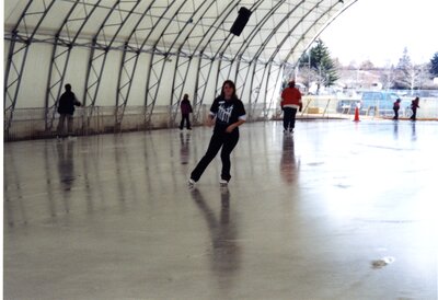 Palouse Ice Rink skaters