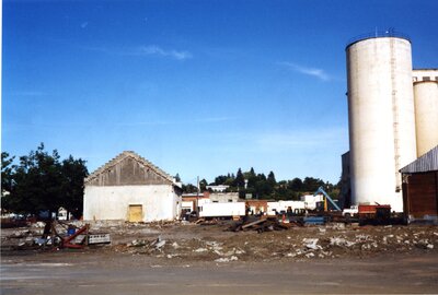 Latah County Grain Growers building demolition