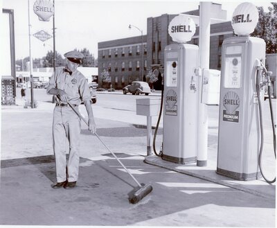 Smith's Shell Station