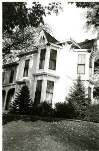 McConnell Mansion