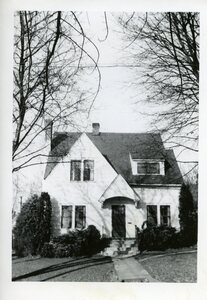 216 E Second St (Lew home)