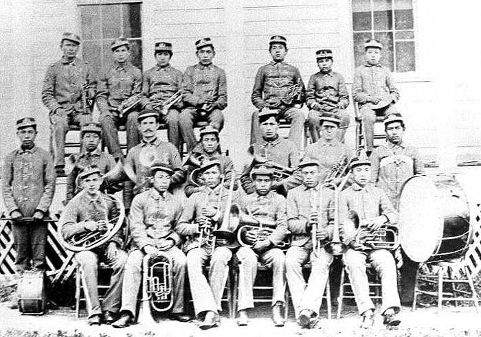 MA97-34-13b.jpg (123272 bytes)