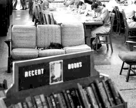Photo: Main reading room, UI
Library, 195-